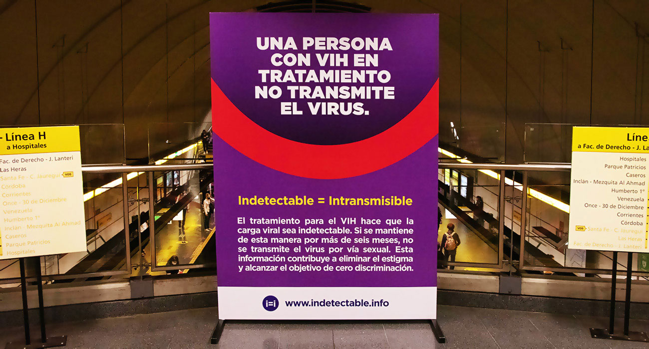 Producción e instalación en estación de Subte y Ecobici con campaña VIH/SIDA 3
