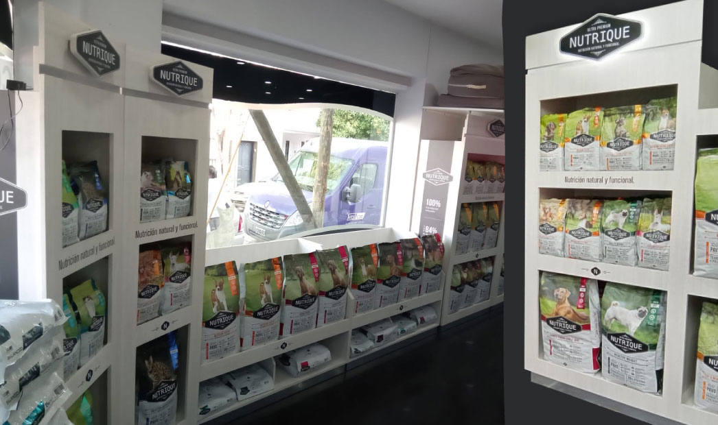 ambientacion para vitalcan + exhibidores 3