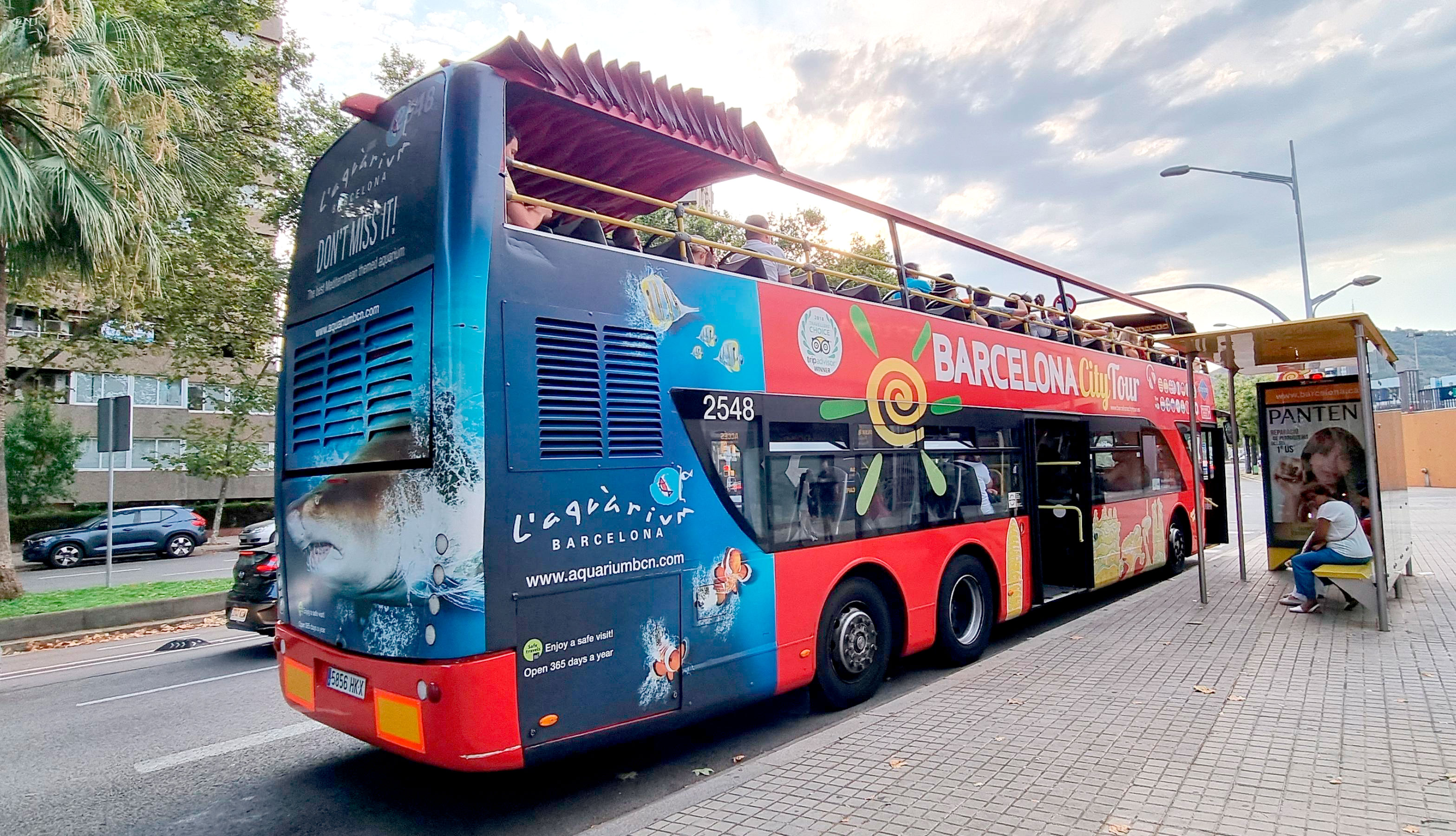rotulacion de vehiculos para l'aquarium de barcelona 2