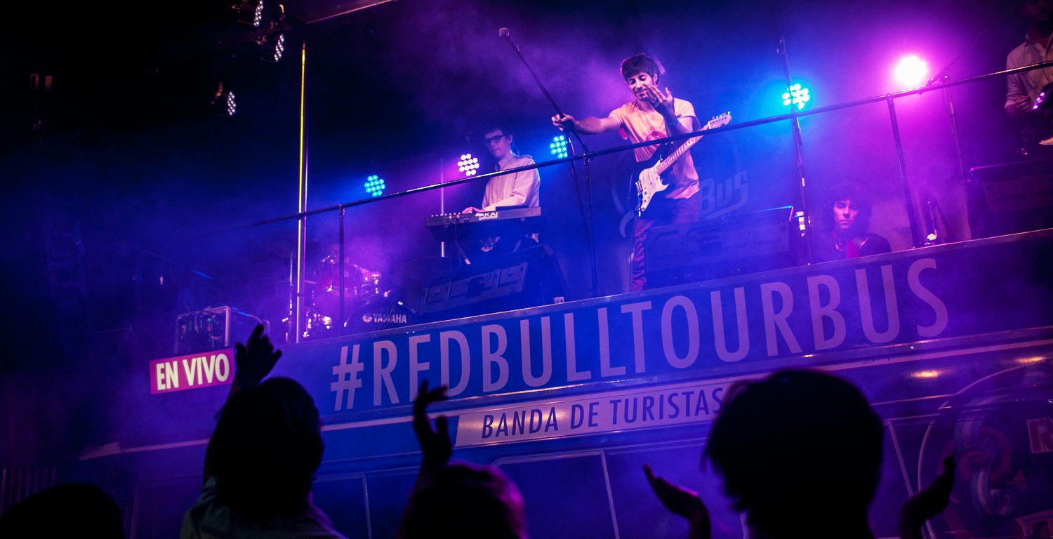 decoracion de vehiculos - red bull 4