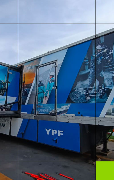 reploteo integral del tráiler móvil YPF